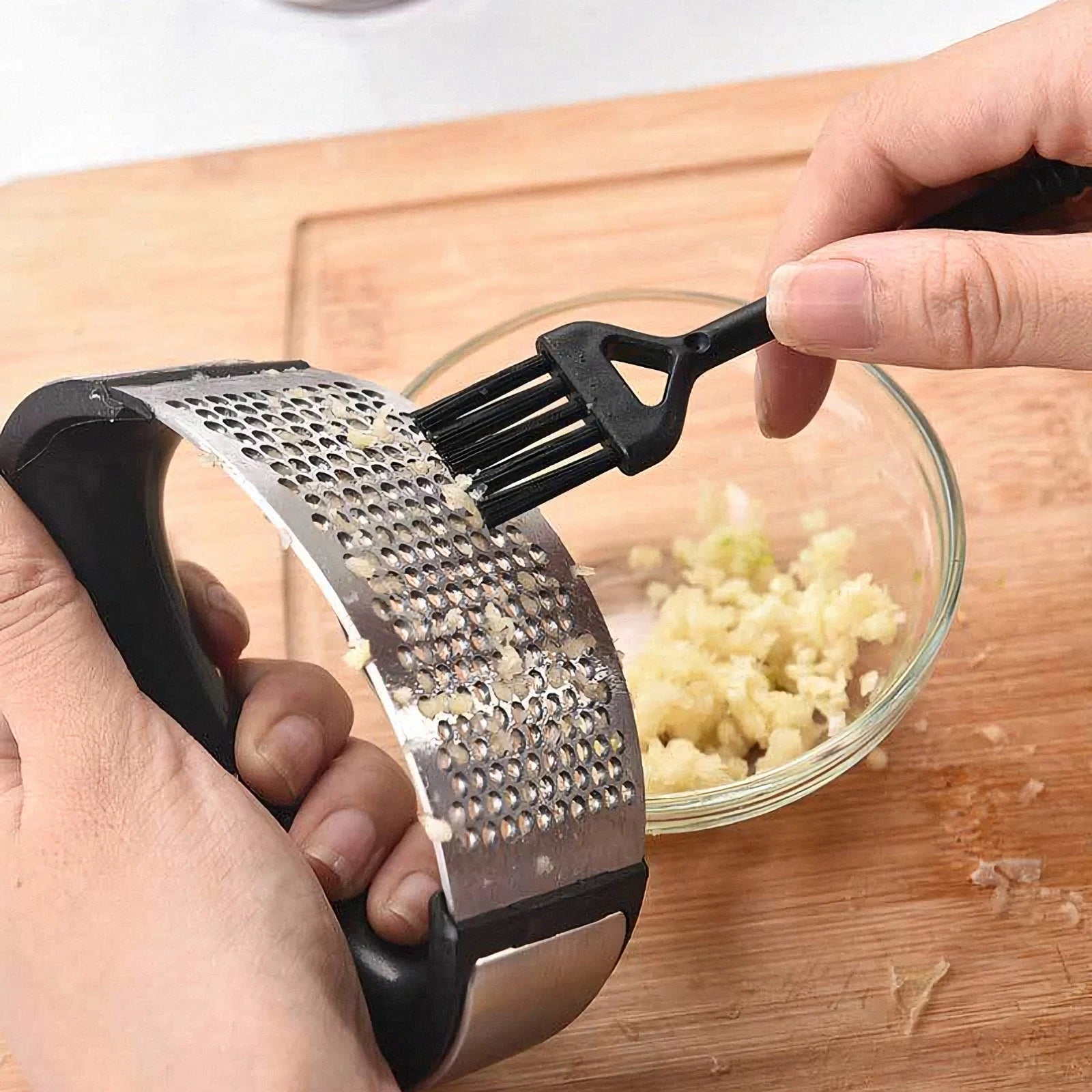 Stainless Steel Garlic Press Crusher For Easy Mincing Kitchen Tools