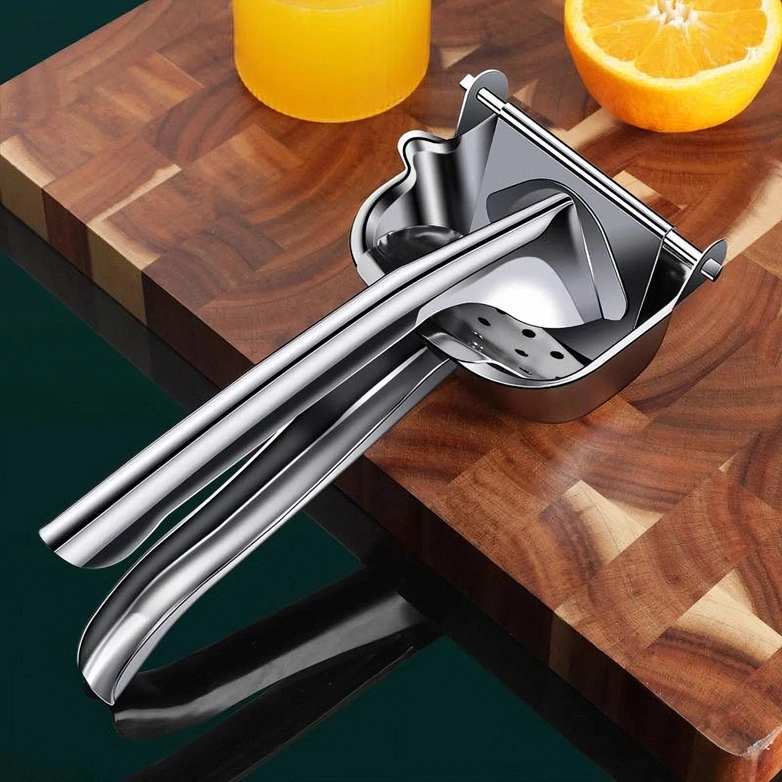 Kitchen Essential Manual Citrus Squeezer For Fresh Juice Extraction